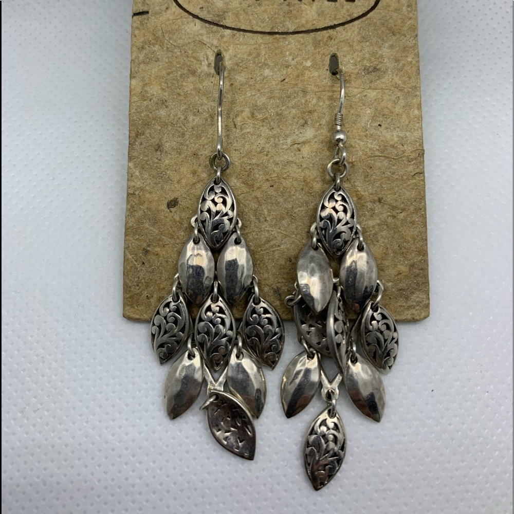 Lois Hill Dangling Earnings